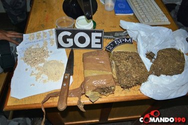 GOE apreende 01 Kg de Maconha e mais de 300 pedras de Crack