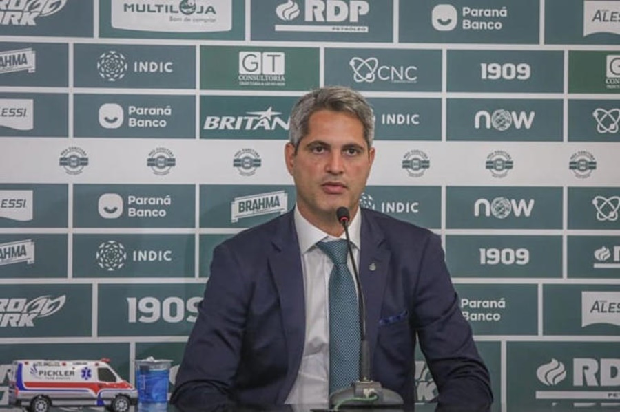 PRÓ-GOLPE: Corinthians desiste de contratar auxiliar técnico Rodrigo Santana