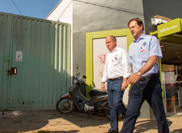 ELEIÇÃO: Acir faz caminhada em Ji-Paraná e relembra legados de sua gestão