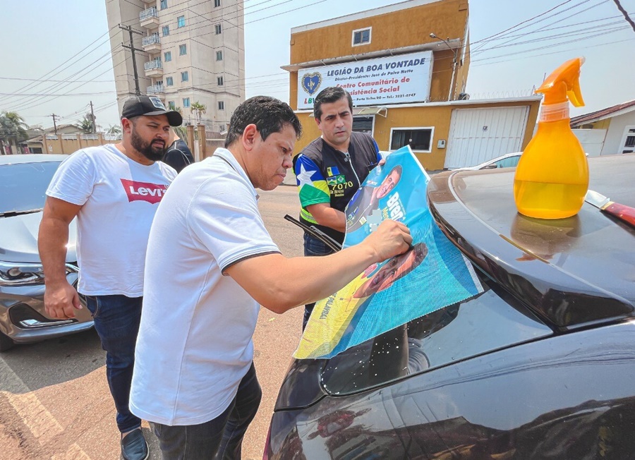 DIVULGAÇÃO: Breno Mendes e Jair Montes realizam novo adesivaço em Porto Velho
