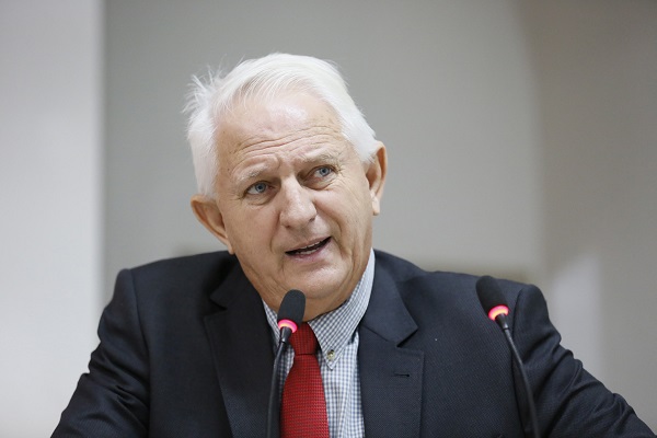 BENEFÍCIOS: Airton Gurgacz cobra projeto que isenta ICMS da energia elétrica de hospitais filantrópicos