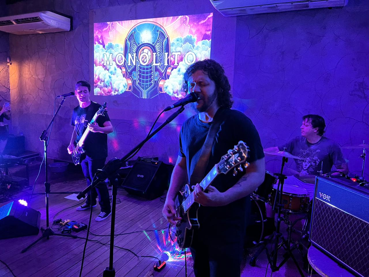 VOICE OF RAGE: Banda Monolito celebra dois anos do álbum com show gratuito em teatro