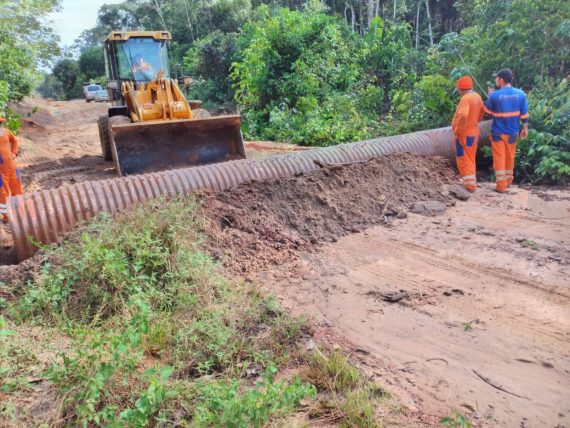 TRABALHOS: DER de Vilhena intensifica obras em Boa Esperança e Linha Capim no sul do Estado