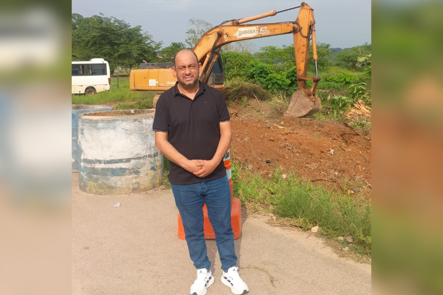 WANOEL MARTINS: A pedido do veredor, bairro cai n'água recebe novo bueiro em ação da prefeitura 