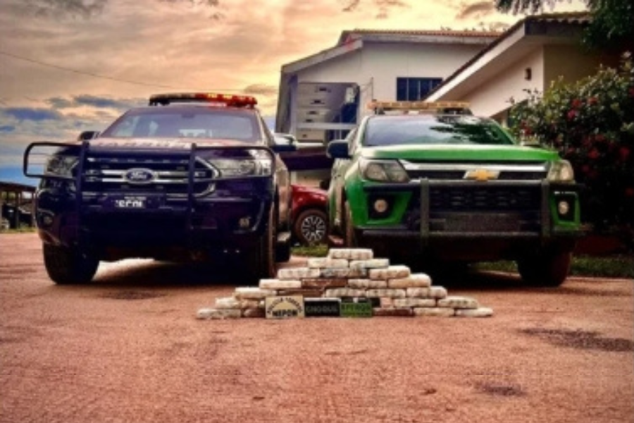 OPERAÇÃO: Foragido é preso com 29 quilos de drogas no banheiro de casa