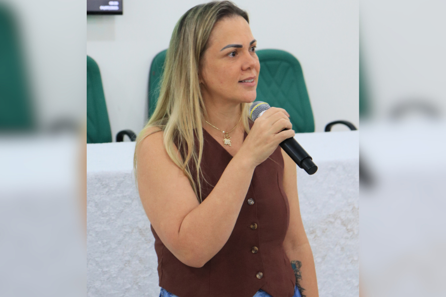 CLAÚDIA DE JESUS: Deputada apresenta requerimento para fortalecer a cadeia do leite em Rondônia