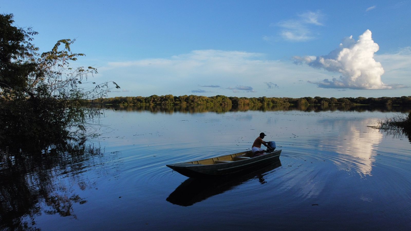 RIBEIRINHOS: Programação do Cinema na Beira do Rio Madeira continua neste sábado e domingo