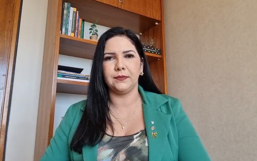 CRISTIANE LOPES: Deputada se posiciona sobre a 'PL das Fake News'