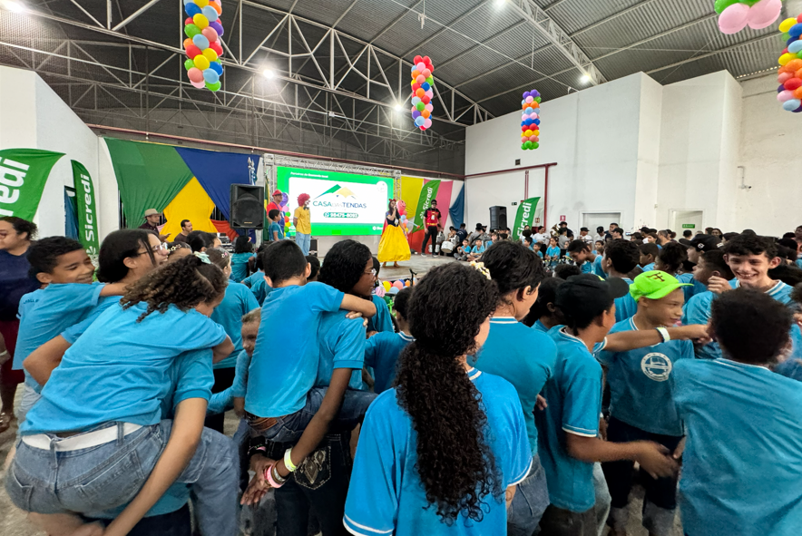 ARIQUEMES COOPERA: Evento reúne cerca de 250 crianças em dia de lazer e diversão