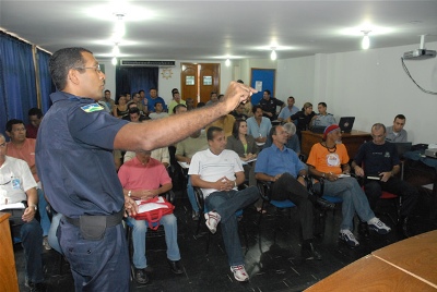 Polícia Militar explica FURESPOM a representantes da Banda e Blocos de Carnaval