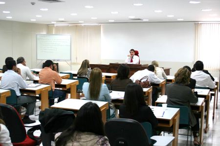 Juiz Federal dá início a ciclo de estudos de Direito Penal em Porto Velho