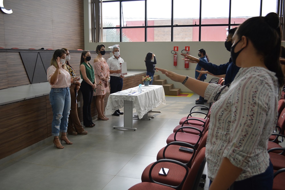 REALIZAÇÃO DE SONHO: Colação de grau marca importante etapa na vida de formandos da Unesc