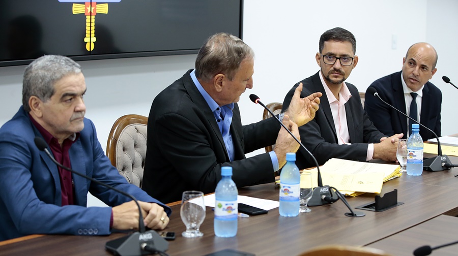 ASSEMBLEIA LEGISLATIVA: CCJR aprecia projetos do Executivo e também de iniciativa dos parlamentares