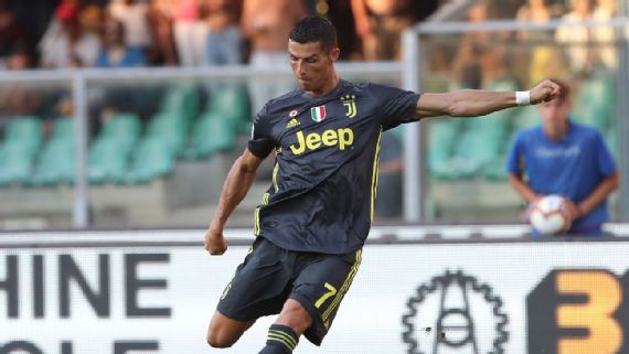 CAMPEONATO ITALIANO: Cristiano Ronaldo tenta primeiro gol pela Juventus contra rival 'pedra no sapato'