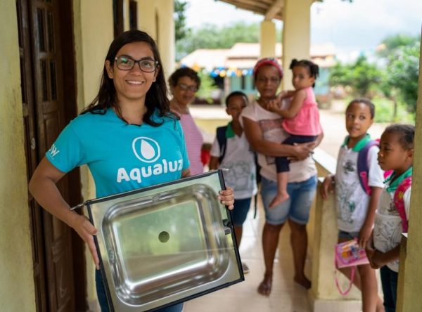 MEIO AMBIENTE: Brasileira vence prêmio da ONU com solução solar para purificar água