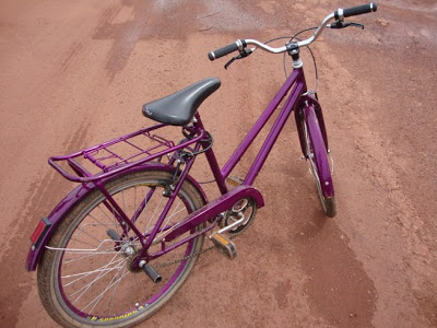 COVARDIA: Criança é agredida e derrubada de bicicleta durante assalto na 