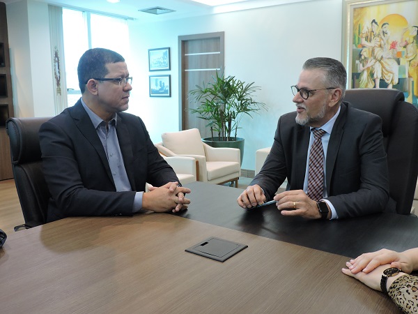 PORTO VELHO: Procurador-Geral de Justiça recebe a visita do governador eleito de Rondônia