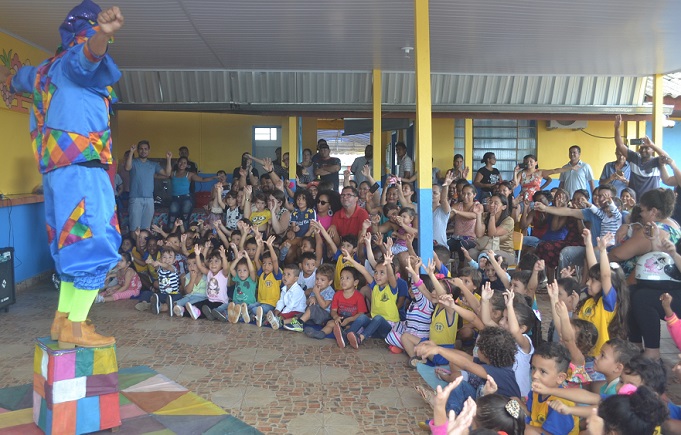 ESPETÁCULO: Cia de Artes Evolução dá início ao projeto “O Teatro Vai à Escola