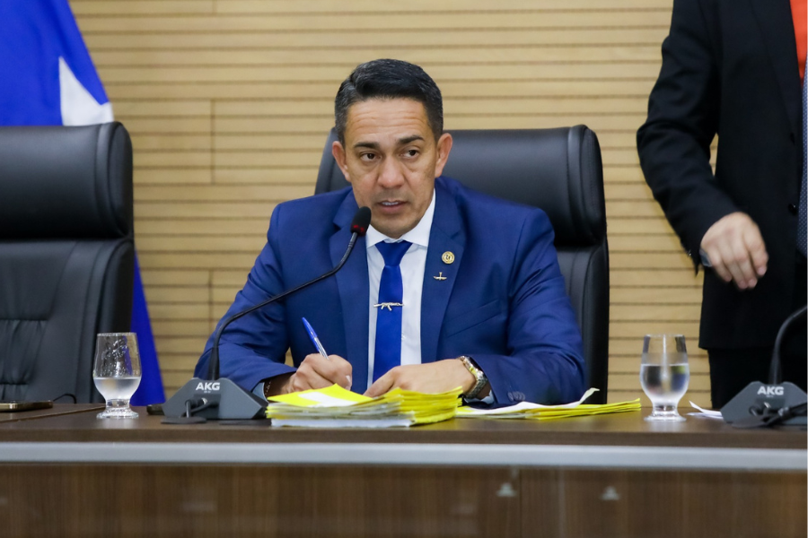 EYDER BRASIL: Deputado cria projeto de Lei da Semana Estadual  'Falar cura, ouvir ajuda'