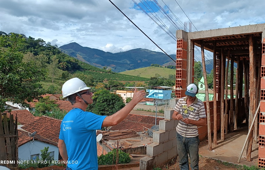 CUIDADOS: Energisa orienta sobre segurança com rede elétrica em construções