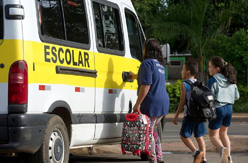 NEGOCIAÇÃO: Senacon orienta sobre contratos de serviços de transporte escolar