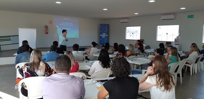 SEMINÁRIO EMPRETEC: Comportamento empreendedor na educação em São Francisco do Guaporé