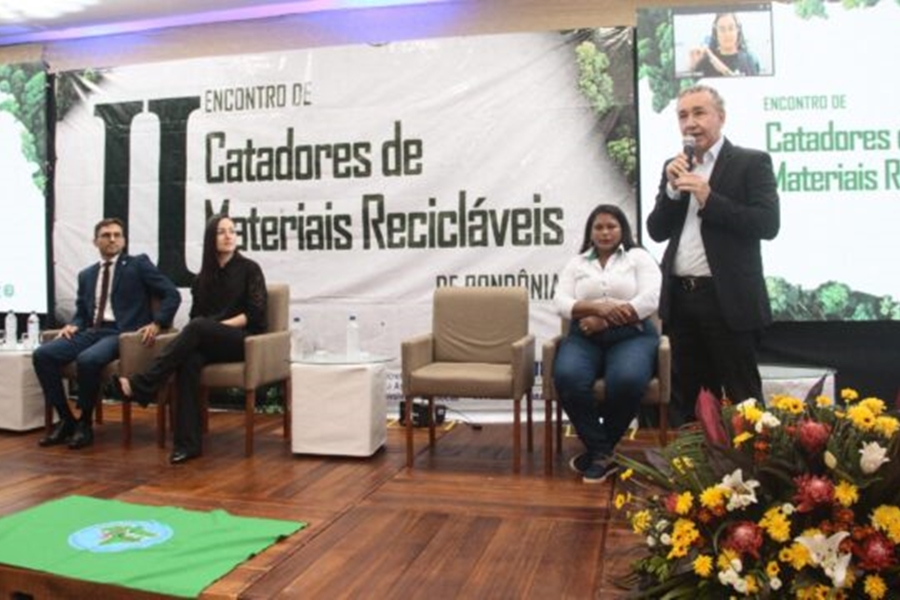 POLÍTICAS PÚBLICAS: Catadores de recicláveis destacam reconhecimento como superação de desafio