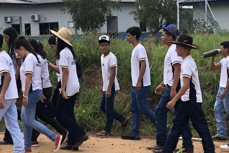 EDUCAÇÃO PROFISSIONAL: Agrovitrine incentiva jovens a ingressarem no ensino técnico do agronegócio