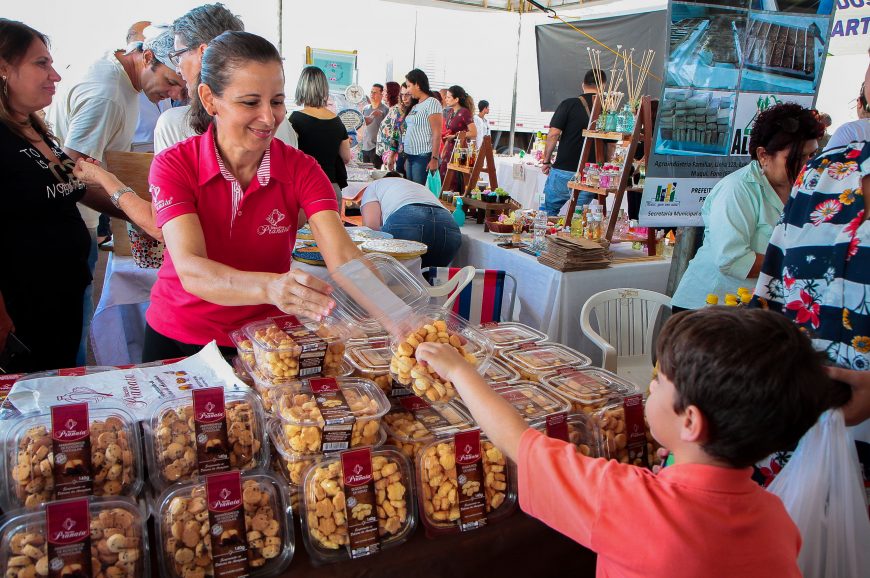 AGROINDÚSTRIA FAMILIAR: 3ª Feira Estadual atrai público com exposição de produtos naturais e artesanais