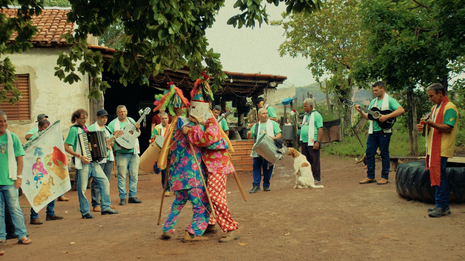 DOCUMENTÁRIO: Filme dirigido por rondoniense mostra tradicional Folia de Reis em Dom Aquino, Mato Grosso