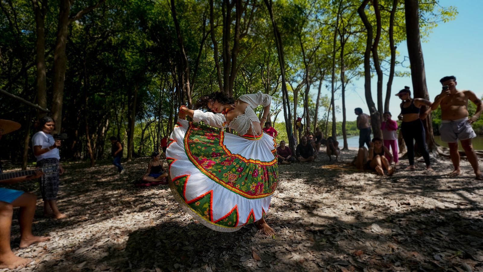 GRATUITO: Oficina de Carimbó e Danças Regionais com a multiartista Andressa Silva