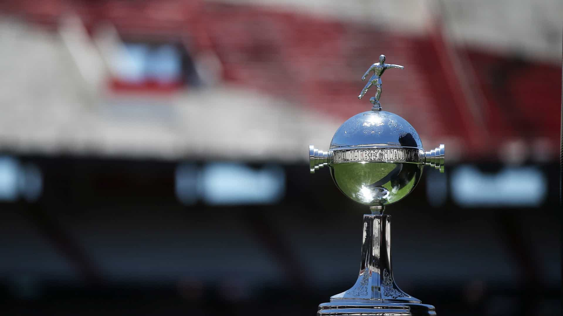 FUTEBOL: Libertadores volta em 15 setembro e Sul-Americana, em 27 de outubro