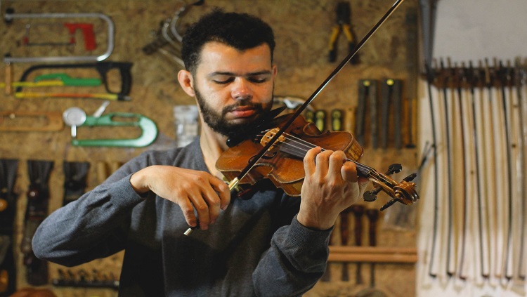  Vídeo sobre a história do artesão Luthier vilhenense será lançado nesta terça em live