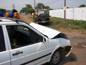 ACIDENTE - Gestante de nove meses levava corpo da mãe falecida e sofre acidente de carro