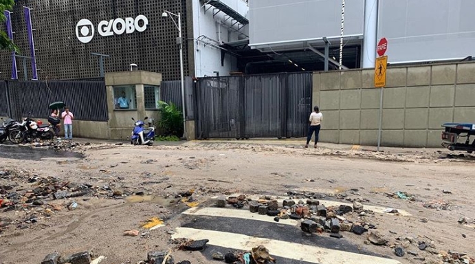 TV: Jornalista relata destruição na porta da Globo após temporal