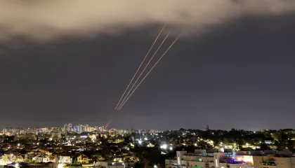 GUERRA: Irã lança ataque de mísseis contra Israel