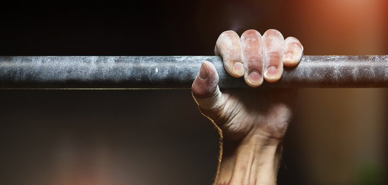 FURIOSA: Mulher tem casa invadida e é atacada com barra de ferro por ex-amiga 