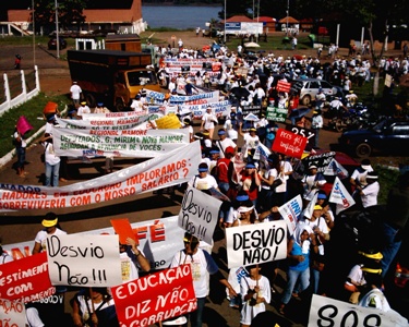 Marcha pela educação reúne mais de 2 mil  trabalhadores nas ruas de Porto Velho