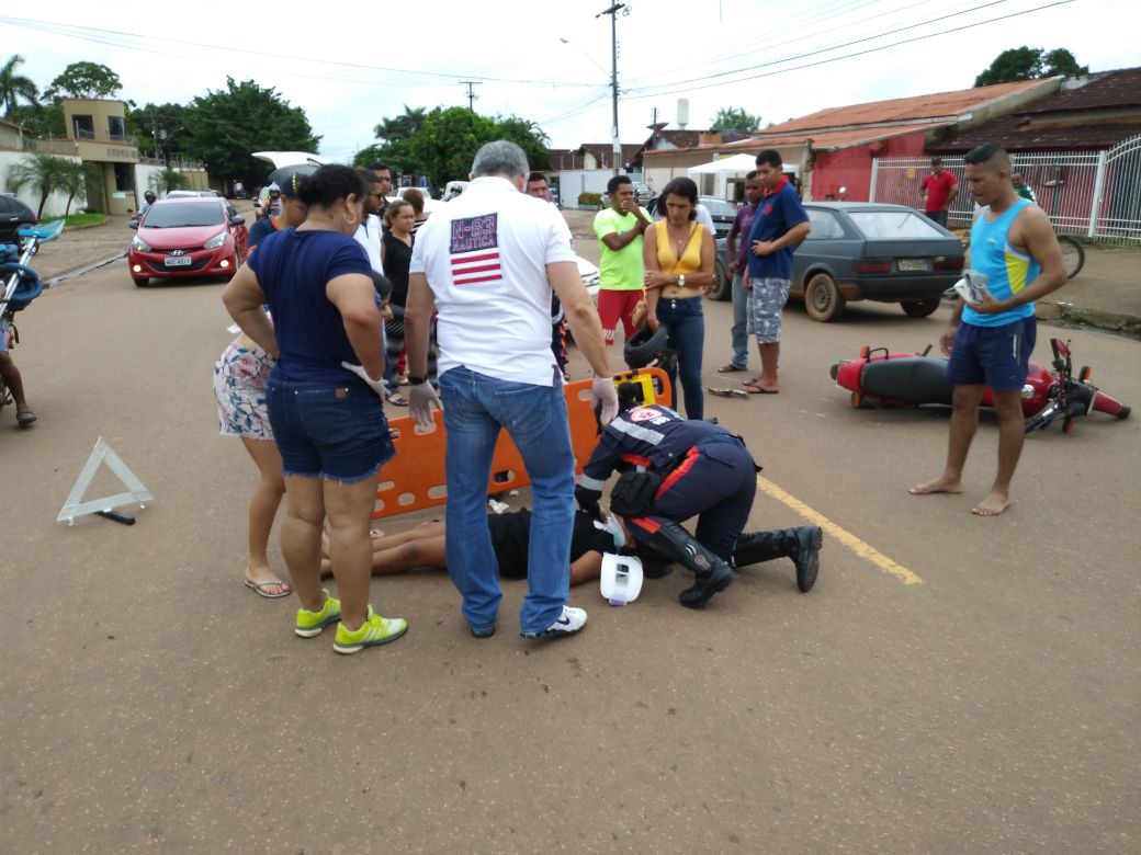 TRÂNSITO: Violenta colisão deixa mãe e filha feridas