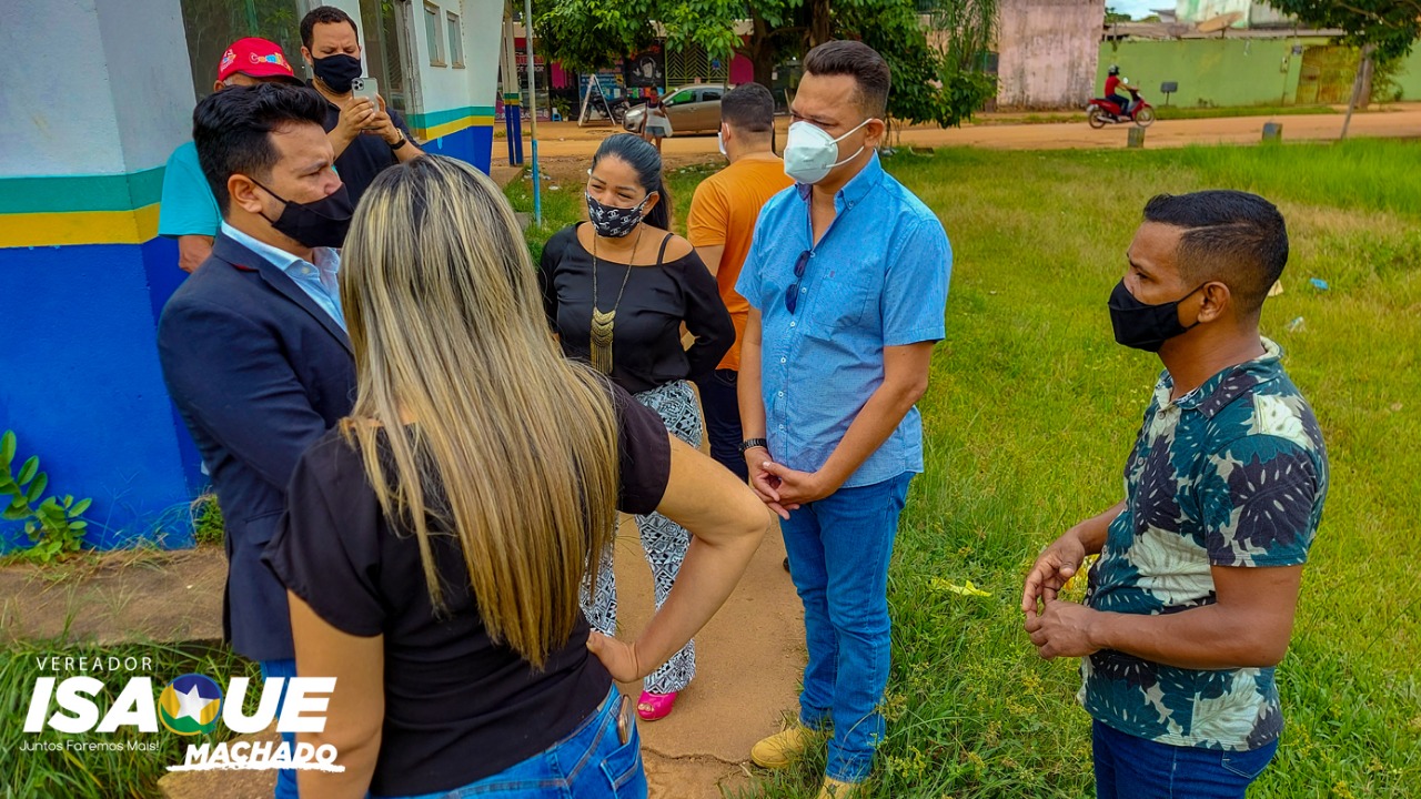 PEDIDO DE PROVIDÊNCIA: Ver. Isaque Machado acompanha situação precária da praça do Cedel