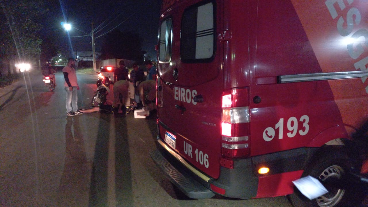 VÍDEO: Oficial do Corpo de Bombeiros fica ferido após atropelar cachorro