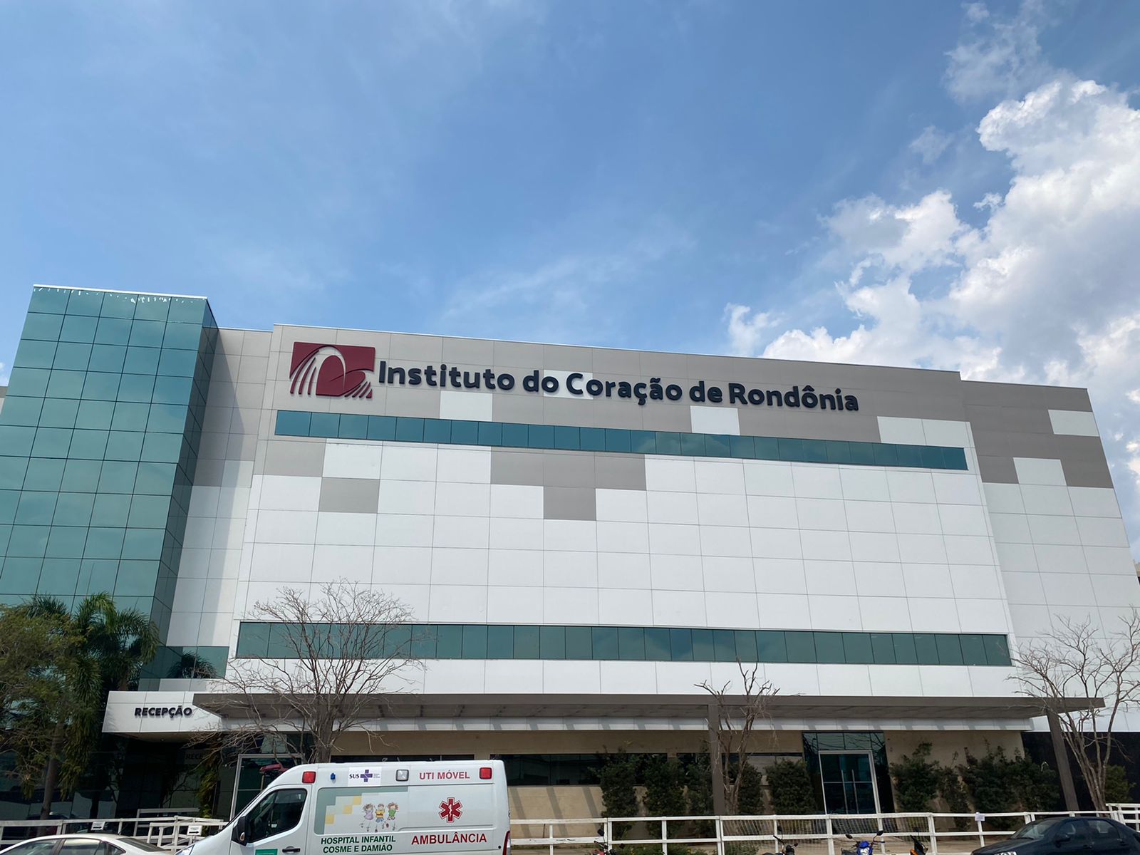 RISCO BIOLÓGICO: Instituto é multado por descartar agulhas e seringas no lixo comum em PVH