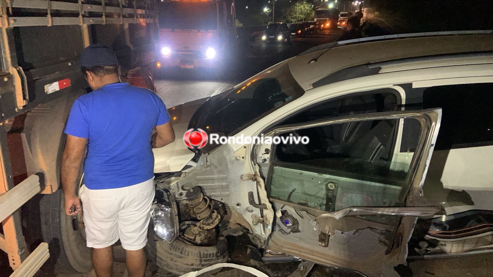 ACIDENTE: Motorista fica ferido após colisão de carro com carreta na ponte do rio Madeira 