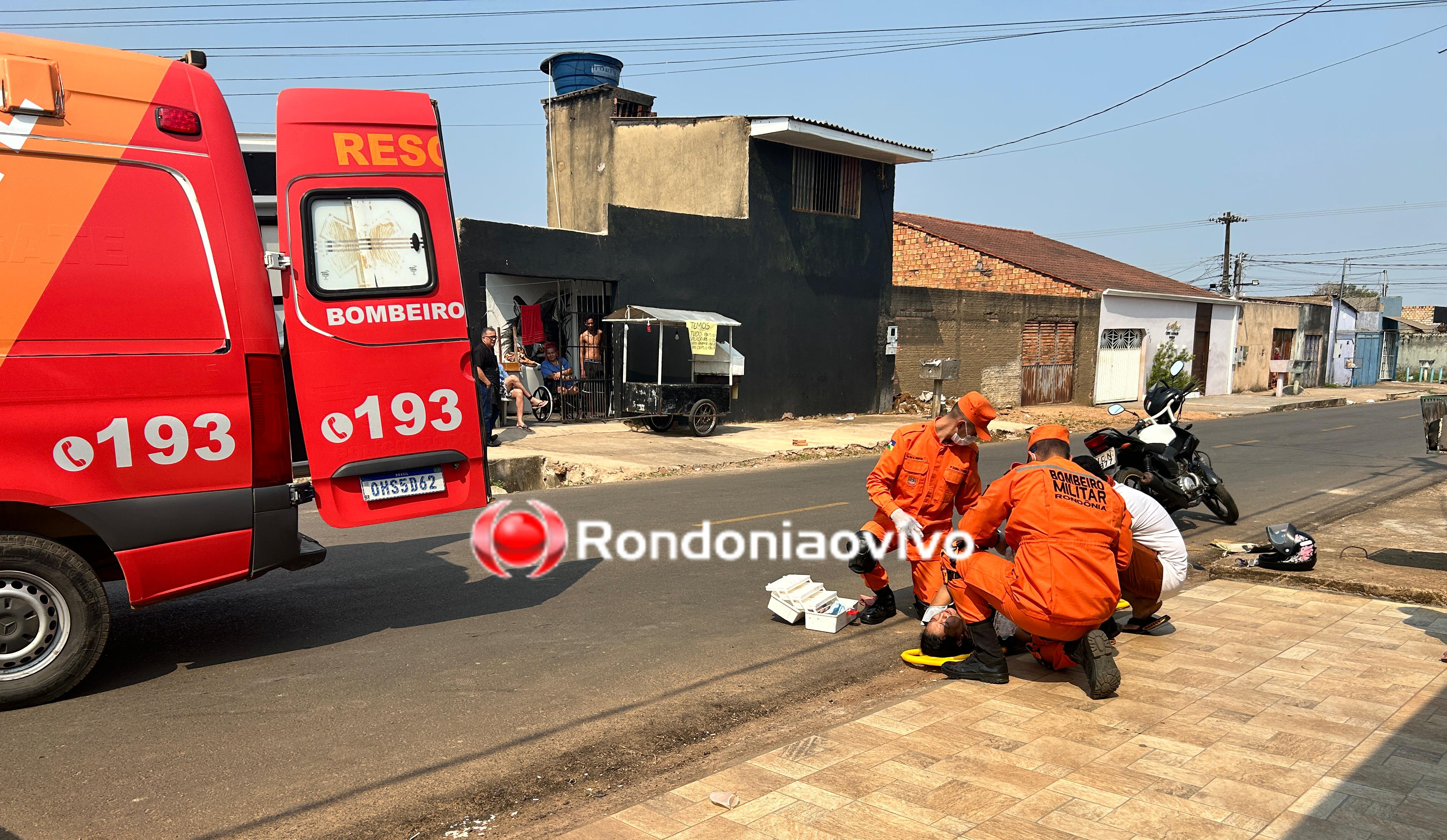 FUGIRAM: 'Caramelos' brigando na rua causam acidente com mulher em moto