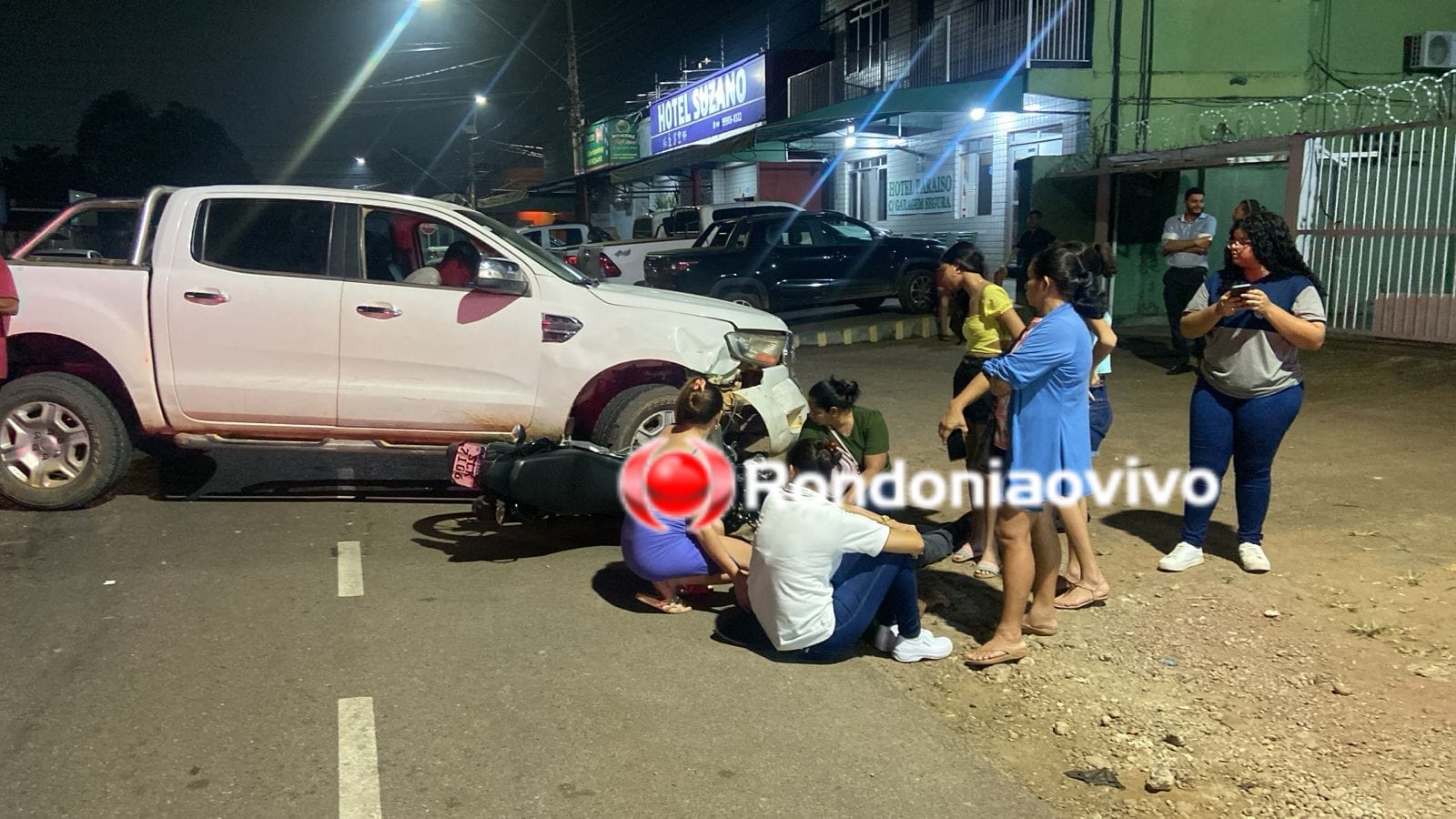 URGENTE: Motociclista fica gravemente ferido após batida de frente com caminhonete 