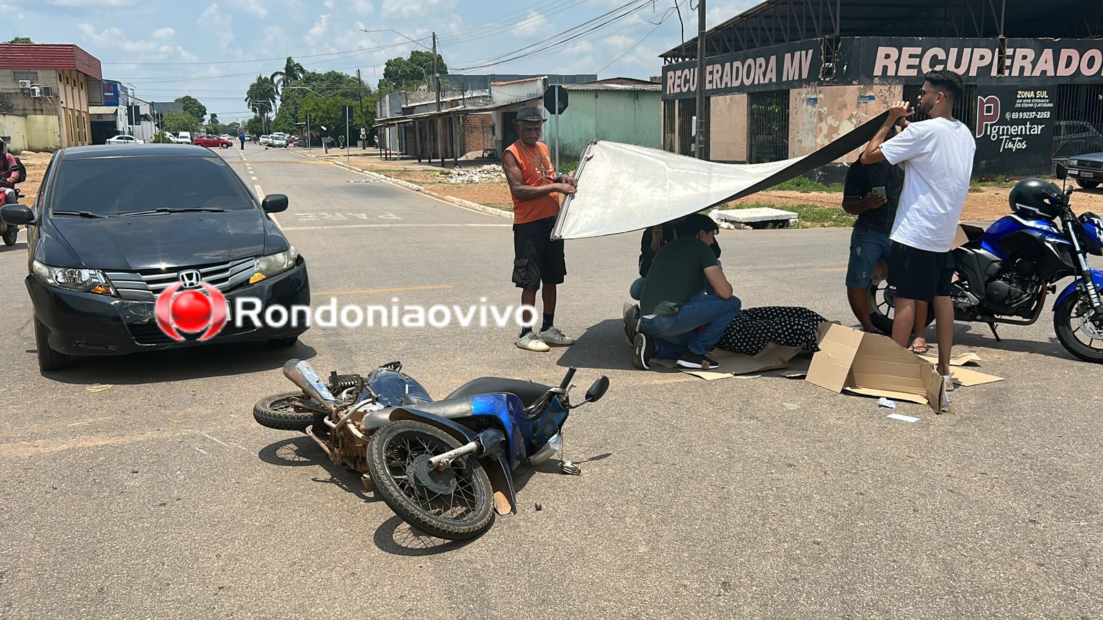 ASSISTA: Motorista invade preferencial e deixa mulher lesionada em acidente