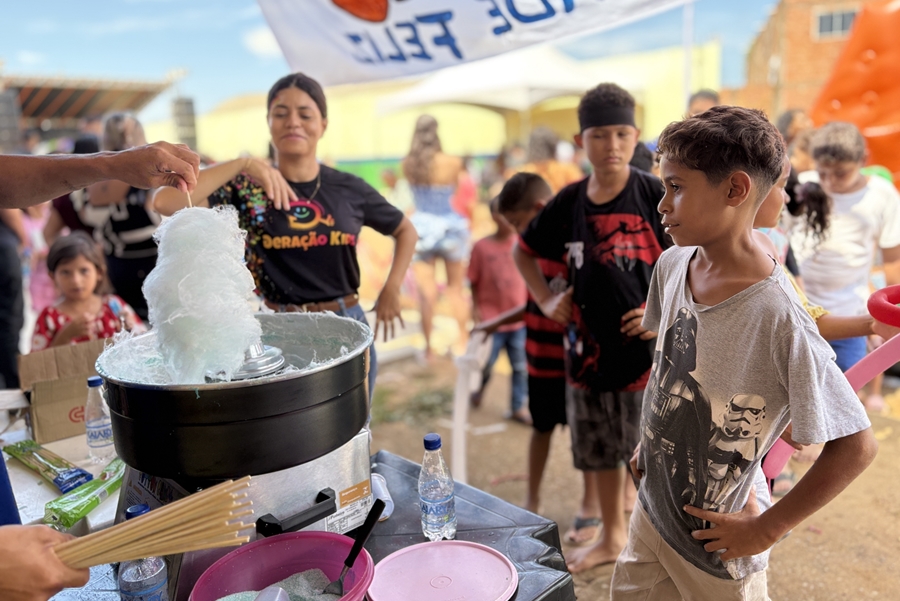 DELEGADO CAMARGO: Alegria e solidariedade marcam festa das crianças com apoio do deputado