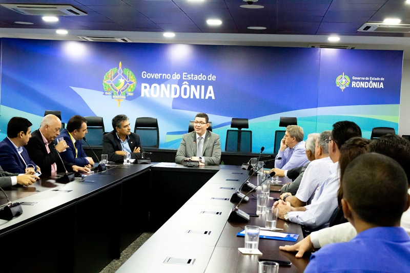 PROPOSTAS: Coronel Marcos Rocha participa de reunião com o Conselho do Sebrae