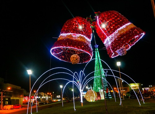 COMEMORAÇÃO: Decoração Natalina faz de Ji-Paraná a cidade mais iluminada do Estado