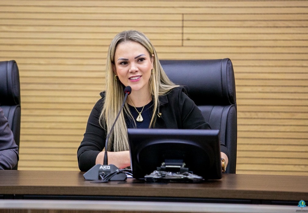 CLAÚDIA DE JESUS: Deputada garante pagamento de R$ 60 mil para academia em Ariquemes